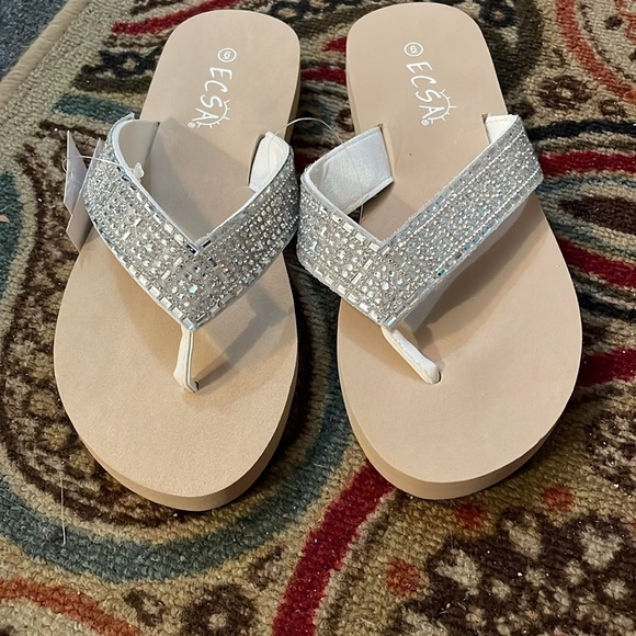 Sandals - Picture 2 of 3